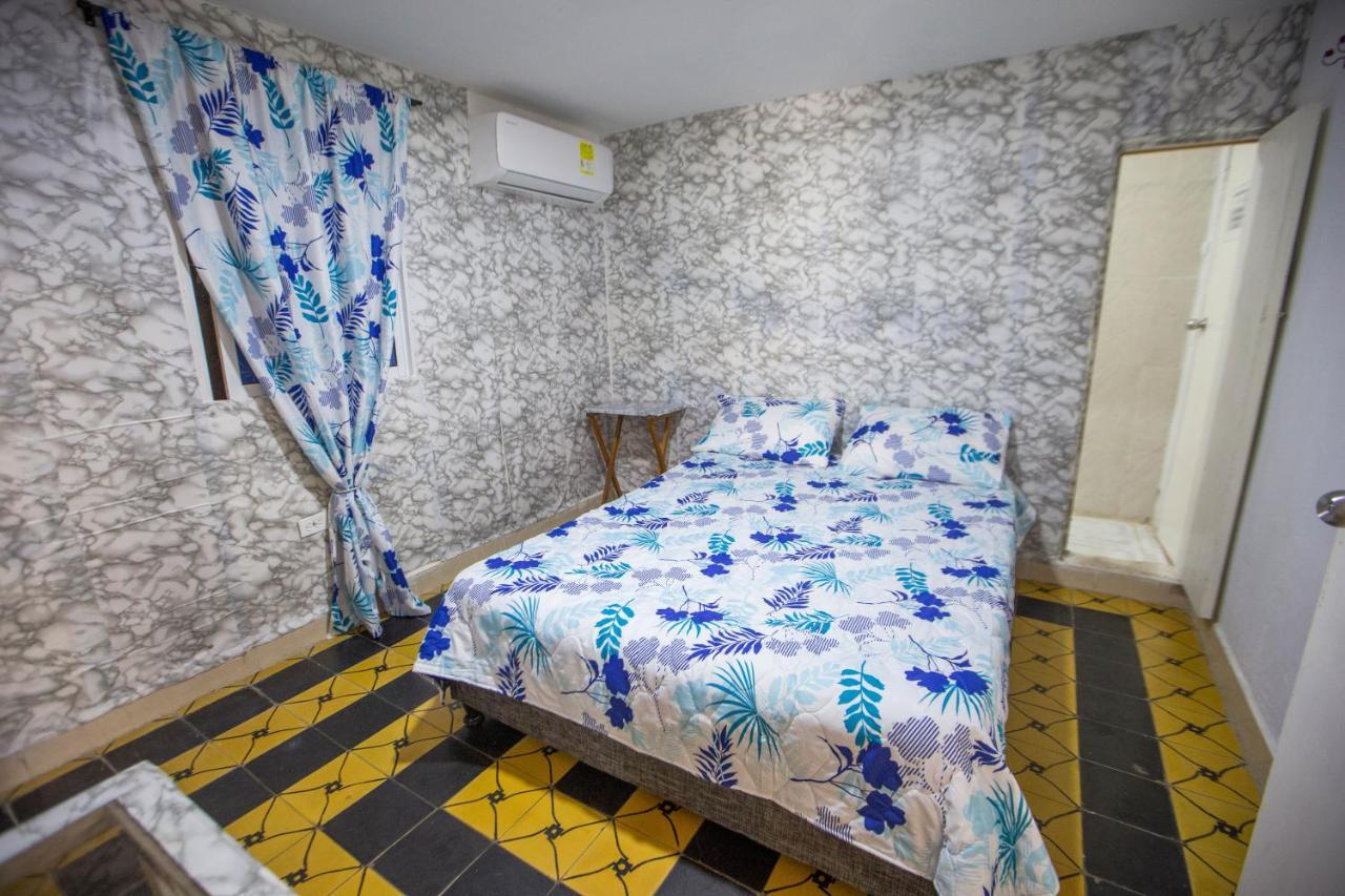 Casa Hostal Kristalu Картахена Экстерьер фото