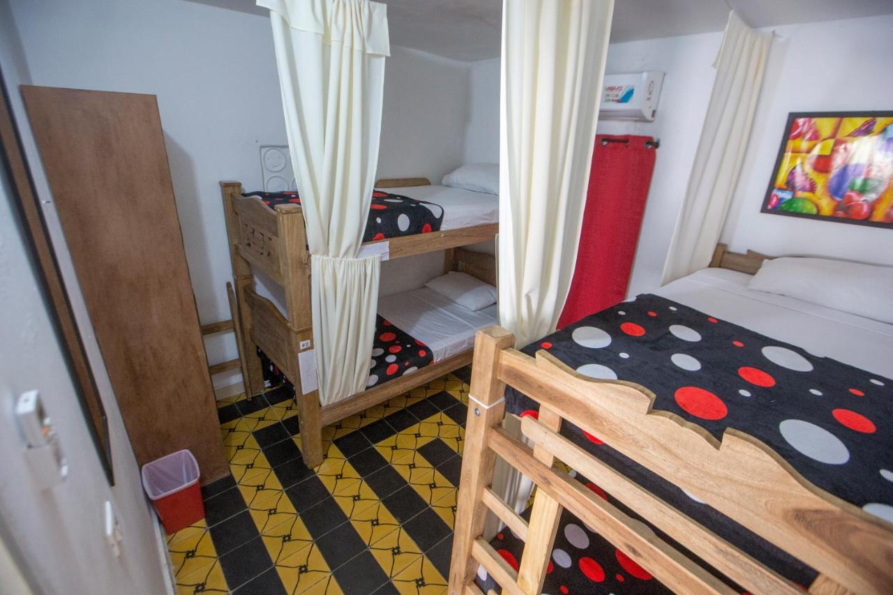 Casa Hostal Kristalu Картахена Экстерьер фото